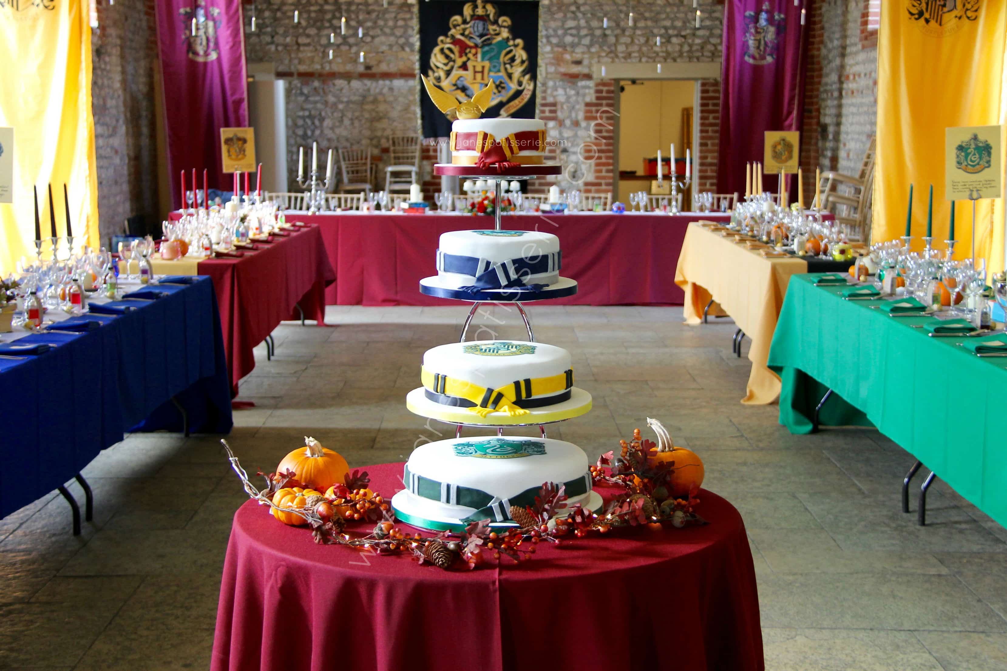 25 Completely Magical Harry Potter Wedding Ideas  Harry potter wedding, Harry  potter wedding theme, Harry potter