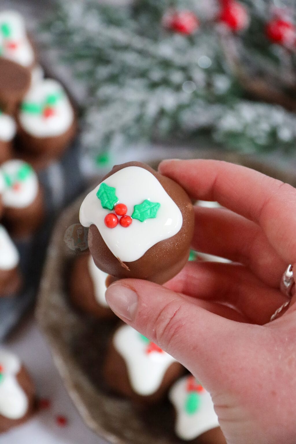 Christmas Pudding Chocolate Truffles! - Jane's Patisserie