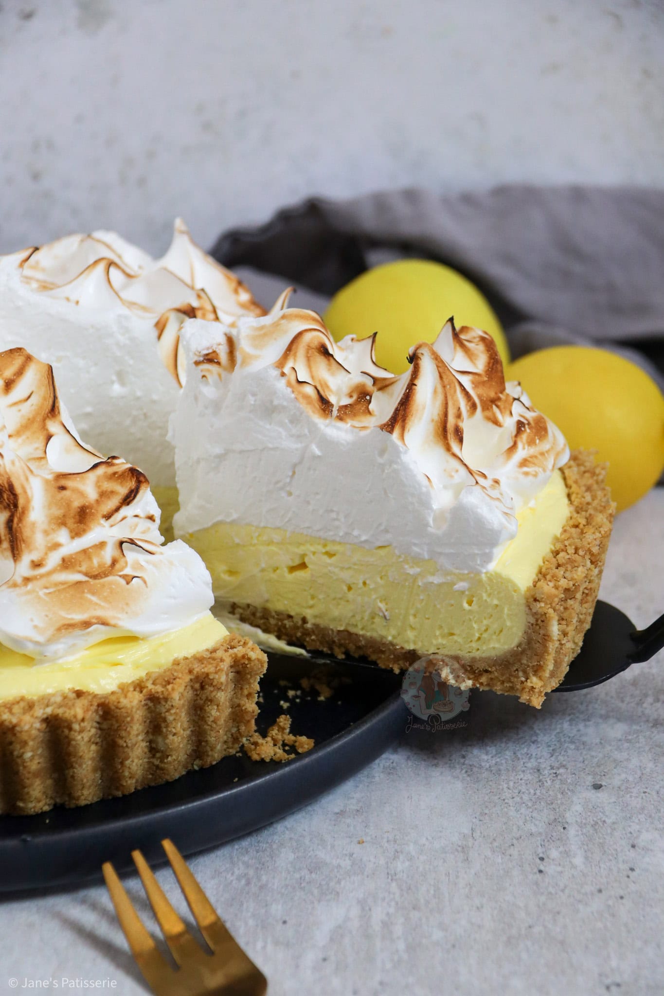 No-bake Lemon Meringue Cheesecake! - Jane's Patisserie