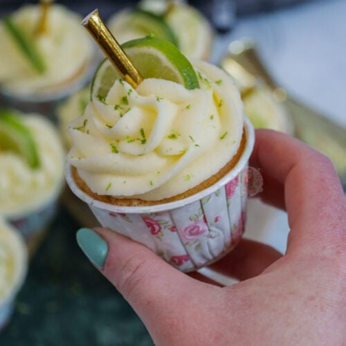 The Perfect Gin and Tonic Recipe - Cupcakes and Cutlery