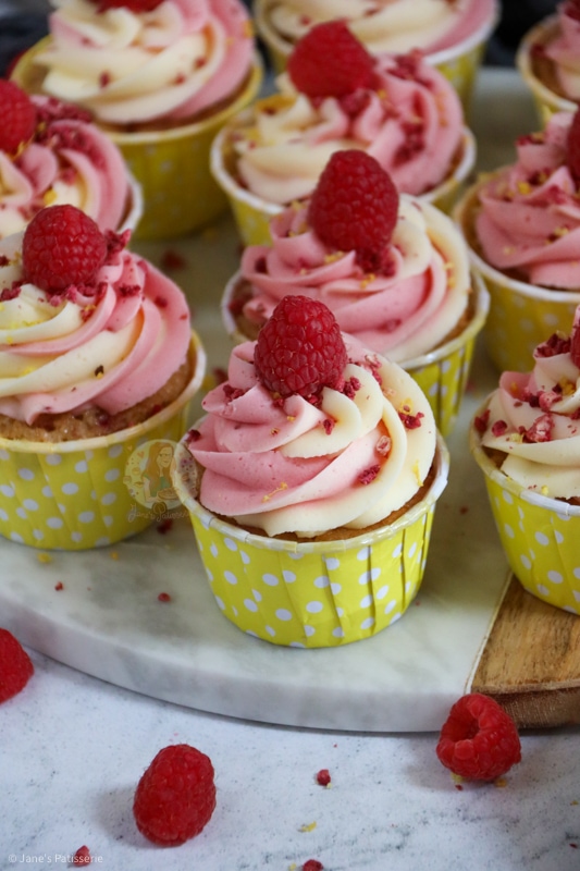 raspberri cupcakes: Mandarin & Jasmine Tea Cup Jellies with Raspberries