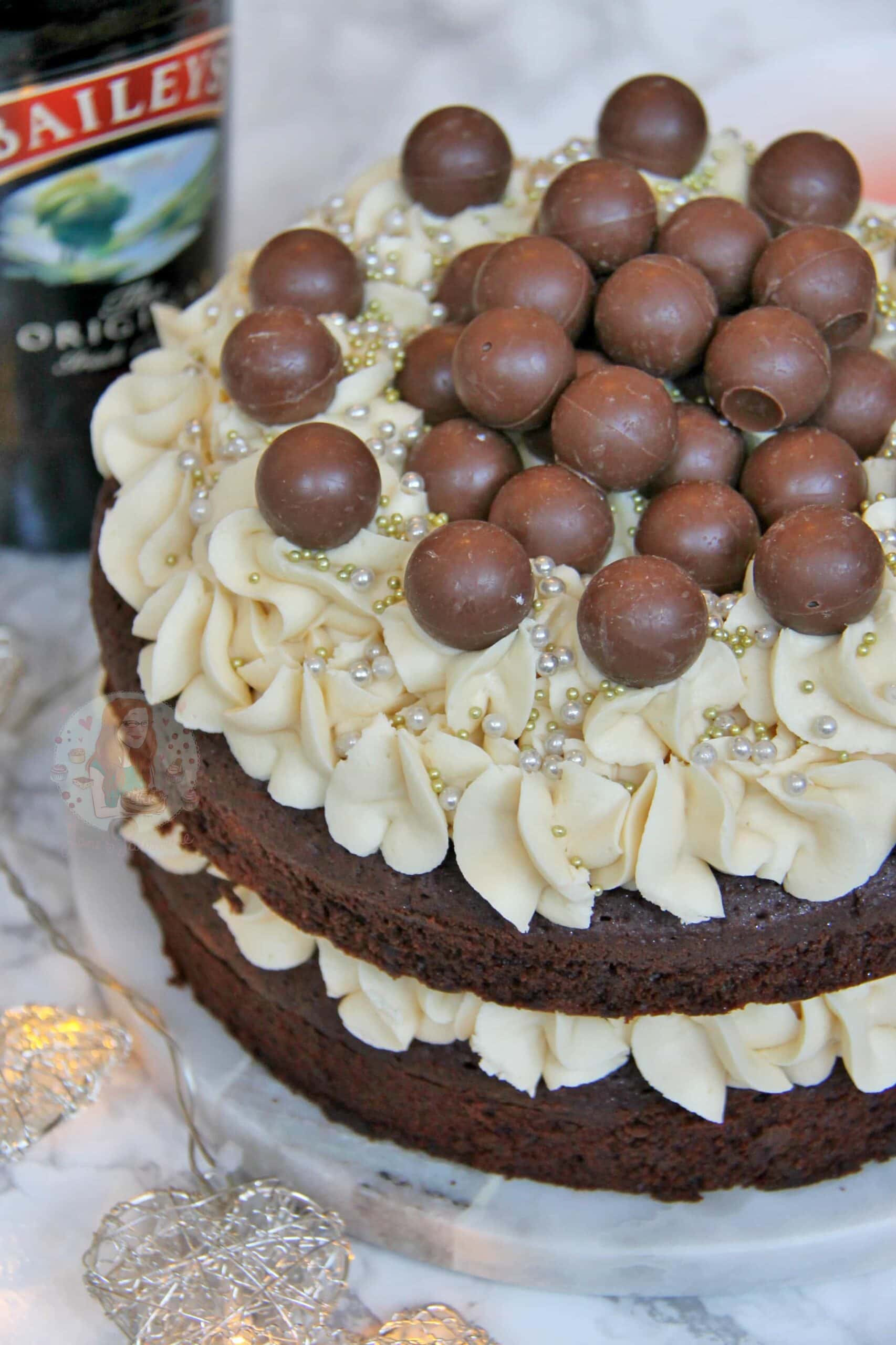 Baileys Chocolate Poke Cake | Boozy Chocolate Cake Recipe