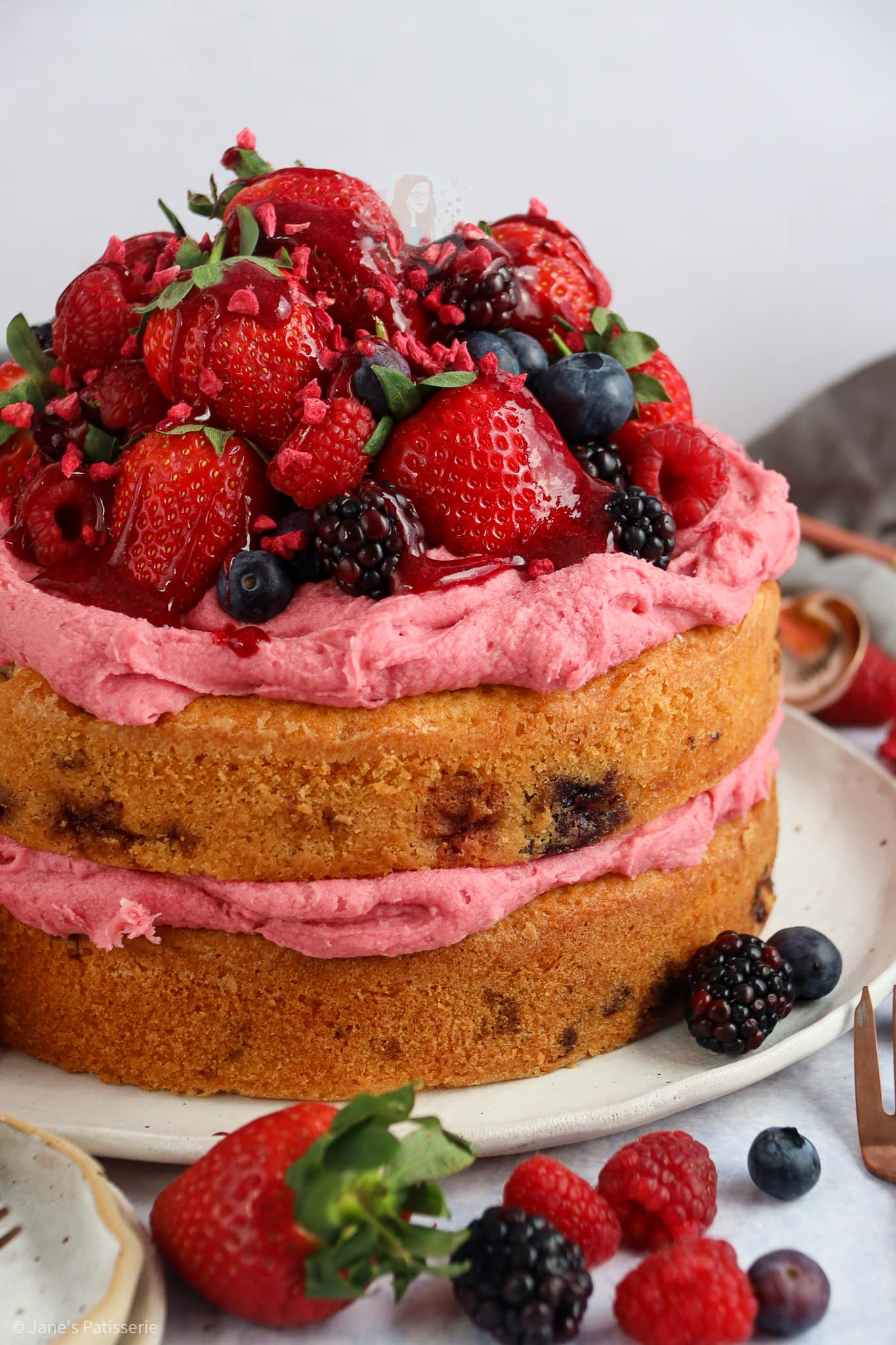 Vegan Berry Vanilla Layer Cake - Crumbs & Caramel