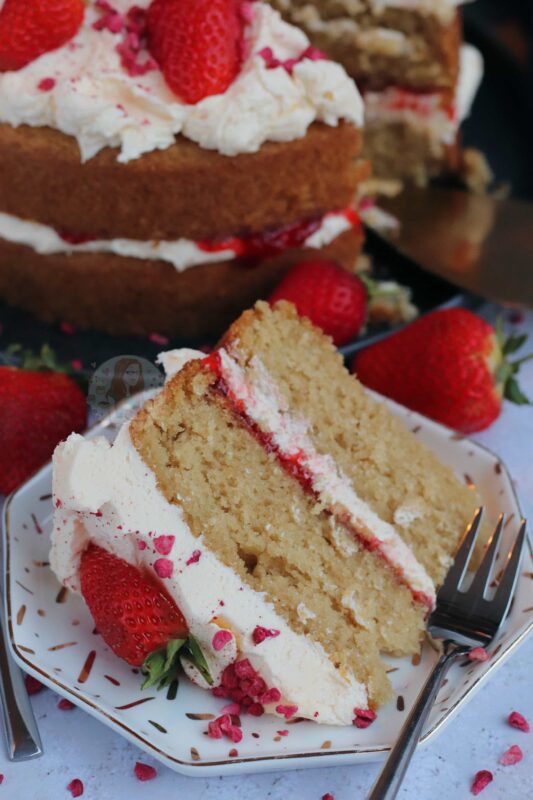 Vegan Victoria Sponge! - Jane's Patisserie