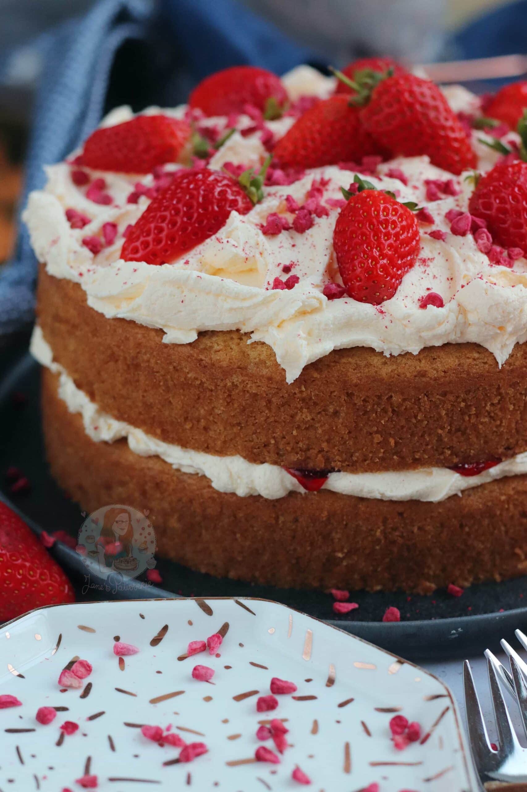 Vegan Victoria Sponge! - Jane's Patisserie