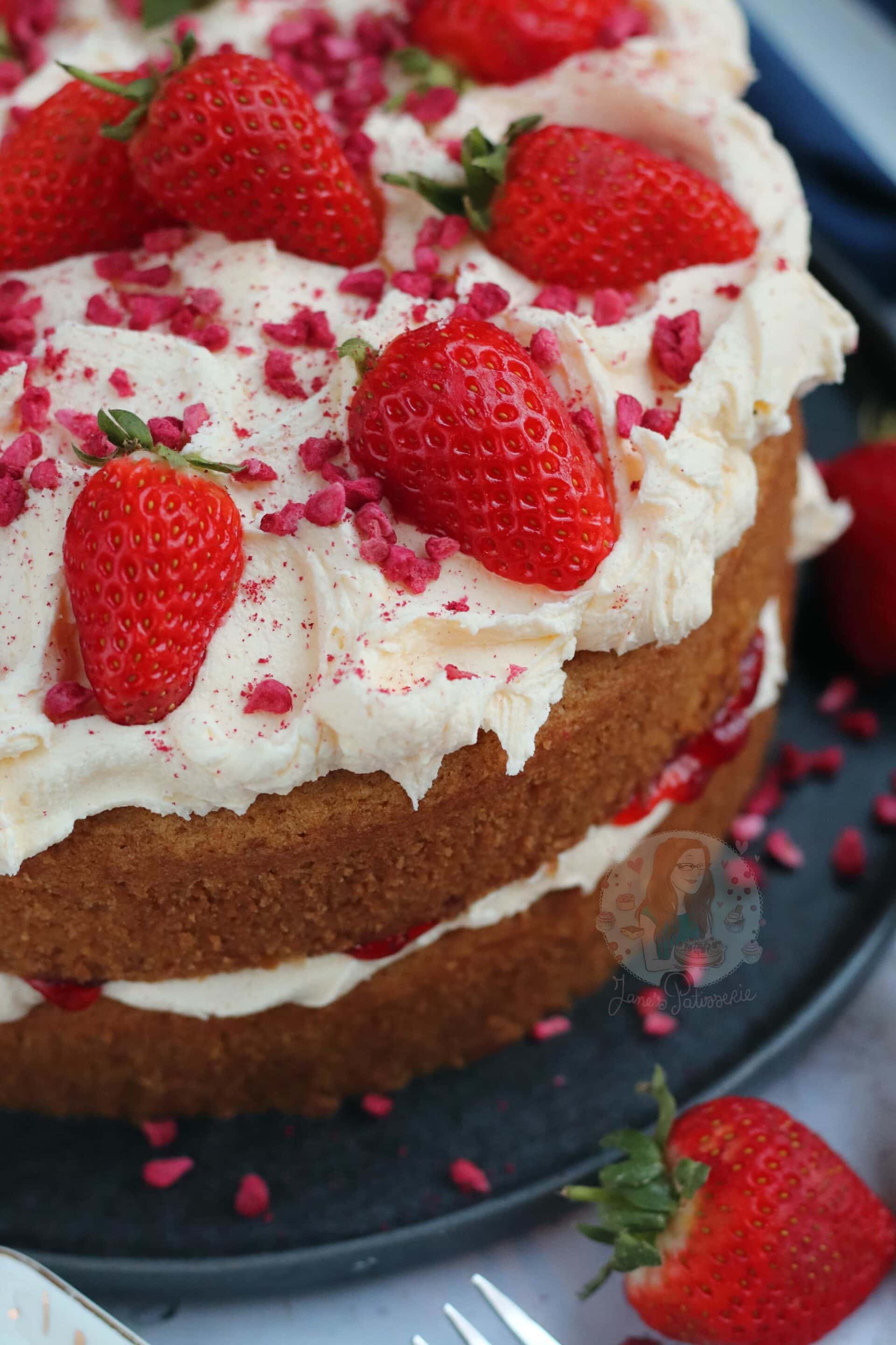 Vegan Victoria Sponge! - Jane's Patisserie