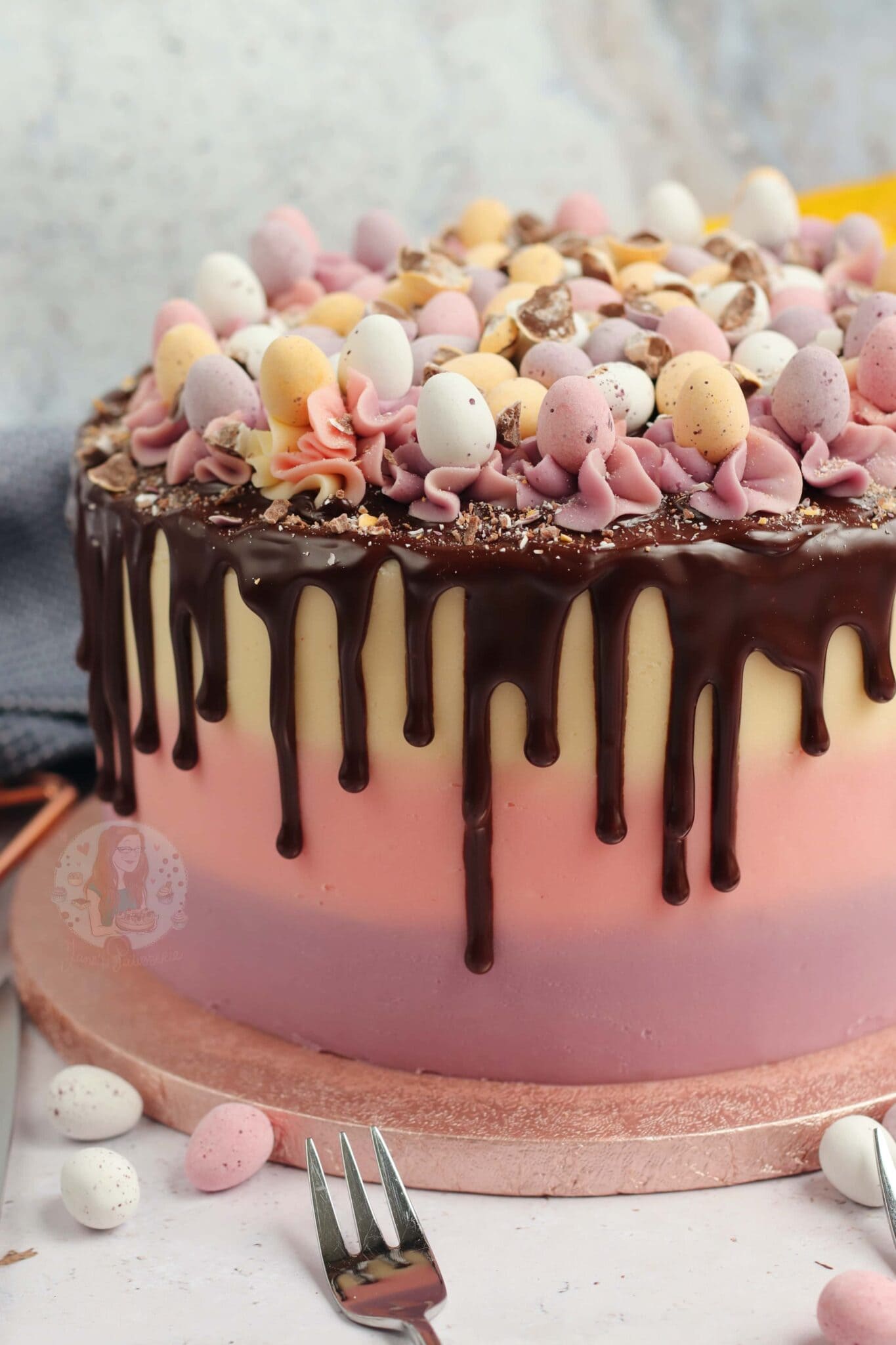 Mini Egg Drip Cake Janes Patisserie 