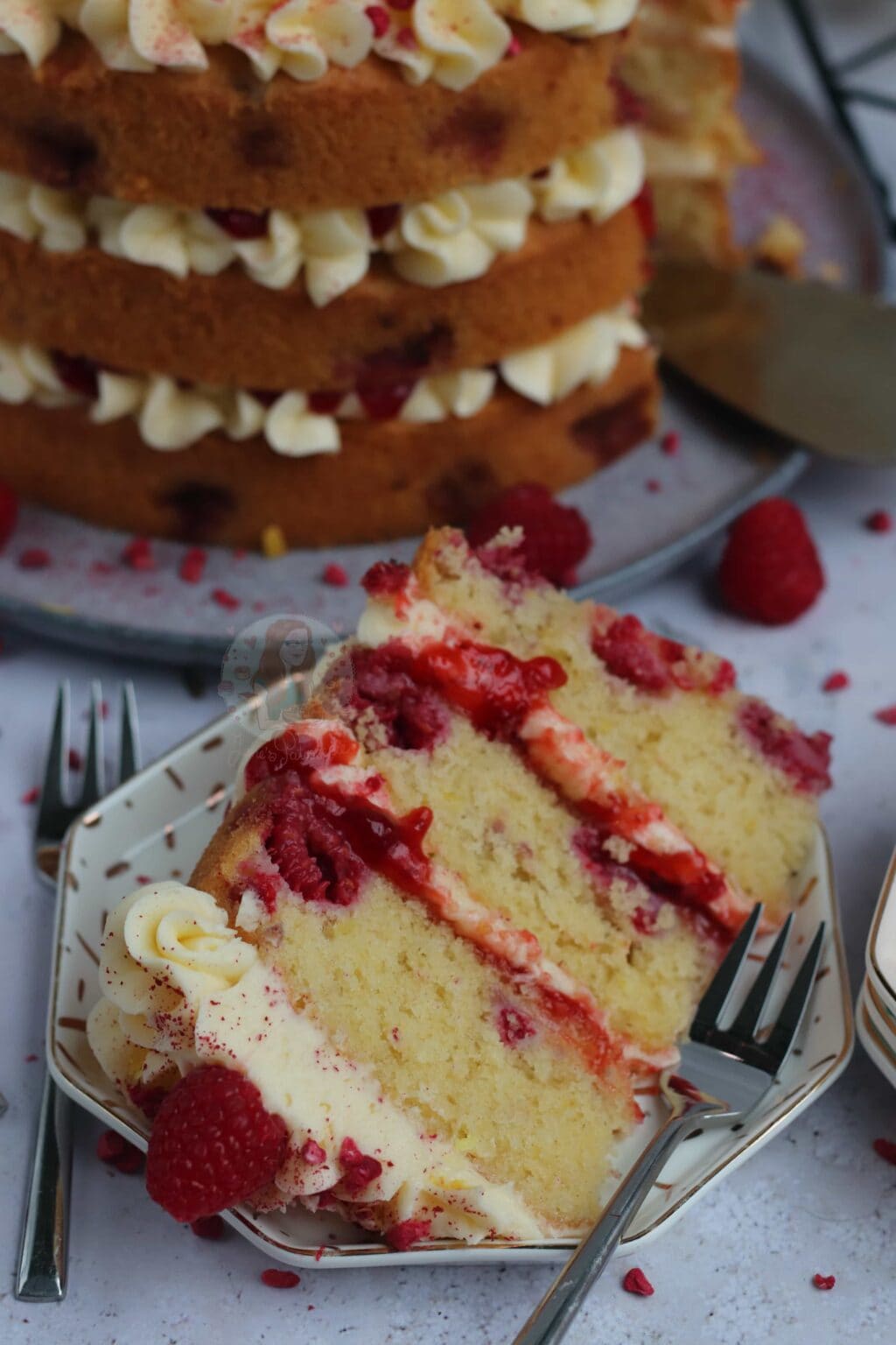 Lemon And Raspberry Cake Janes Patisserie 