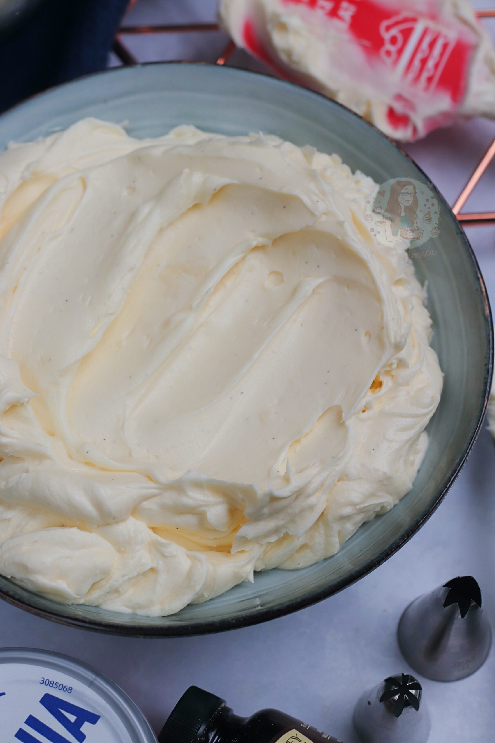 How to Make Cream Cheese Frosting Back to Basics! Jane's Patisserie