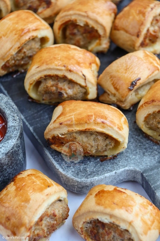 Mini Party Sausage Rolls! - Jane's Patisserie