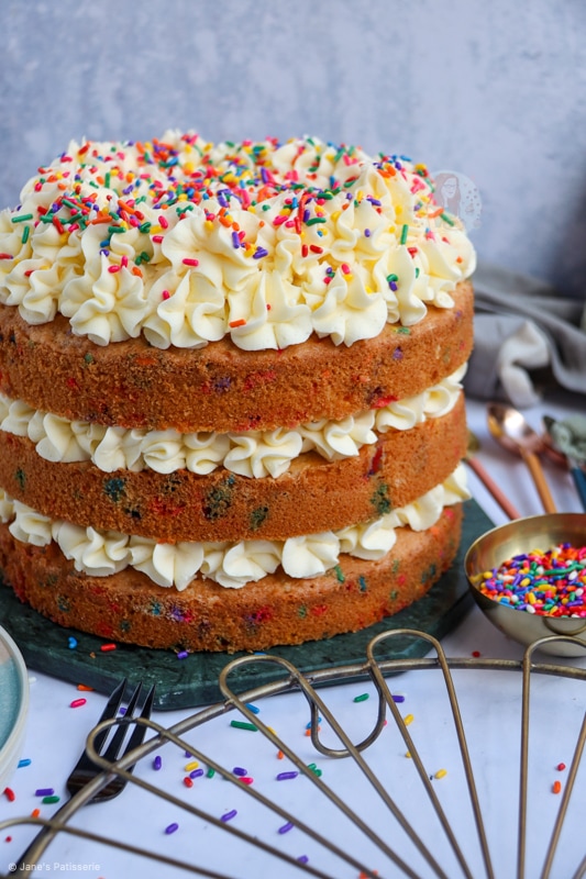 Funfetti Cake | Life, Love and Sugar