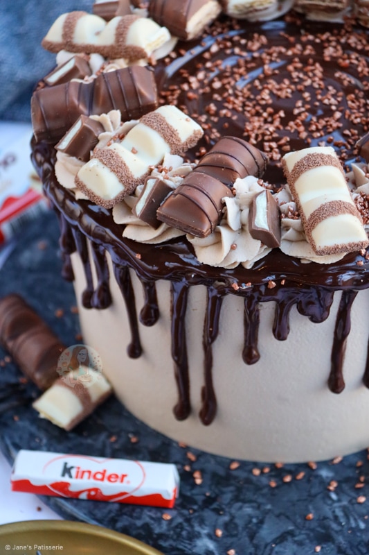 Order your birthday cake layer cake chocolate kinder online